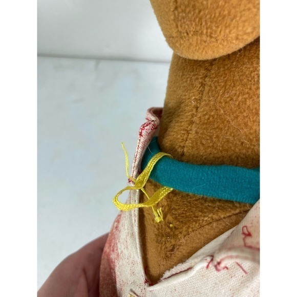 Vintage 1998 Scooby-Doo Plush 13in Brown Dog Red Raincoat Cartoon Network Rare - Picture 14 of 16
